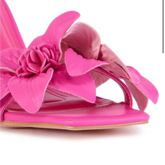COPY - Azalea Wang Eliseo Flower Heel Sandal - Picture 5 of 5